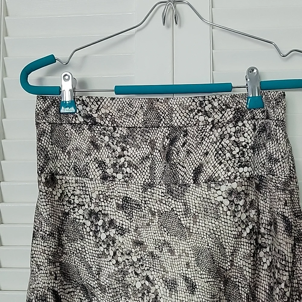 Free People Normani Grey Satin Snakeprint Ankle Midi Skirt Grunge Size‎ 4